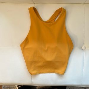 Athleta XS crop top with removable pads